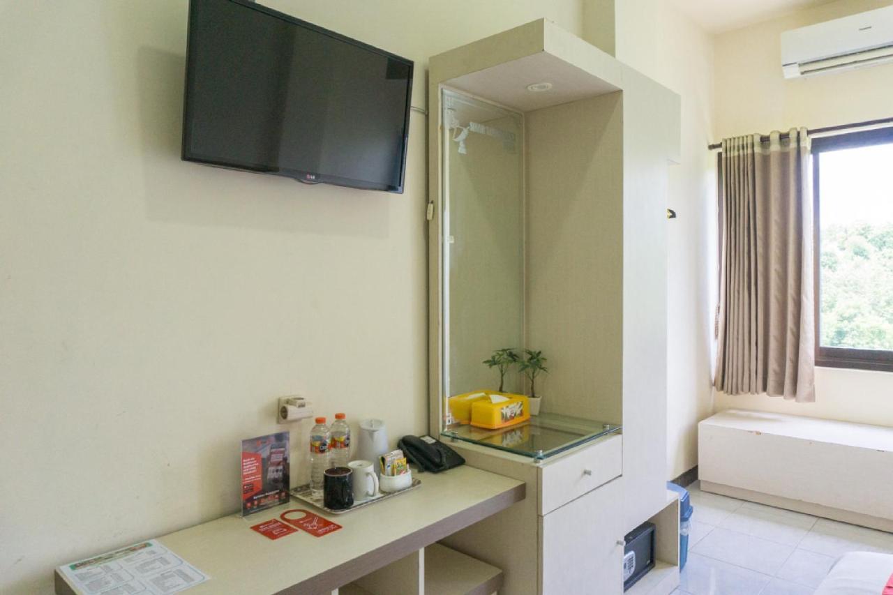 Reddoorz @ Tambolaka Sumba Hotel Lokokaki Ngoại thất bức ảnh