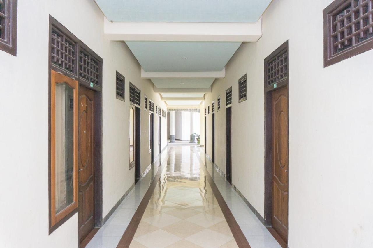 Reddoorz @ Tambolaka Sumba Hotel Lokokaki Ngoại thất bức ảnh