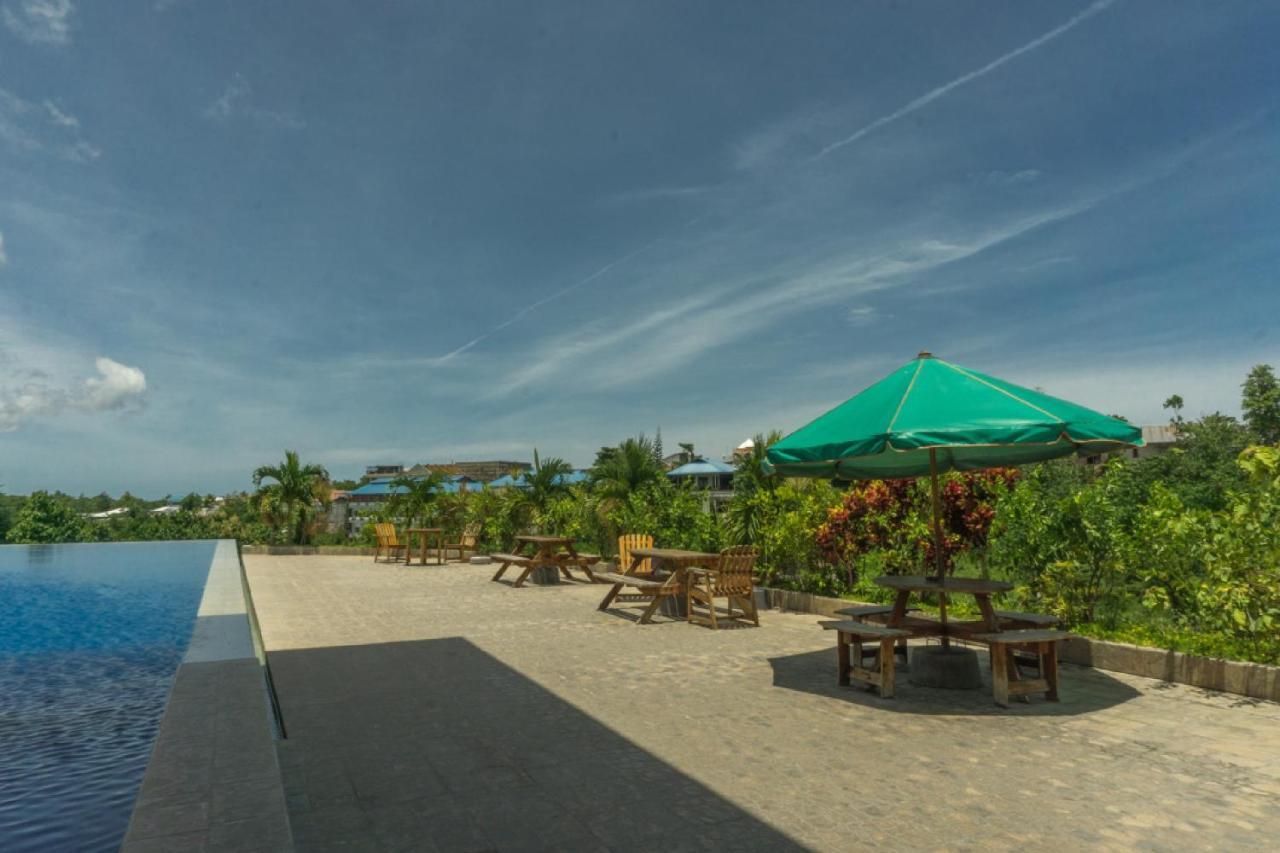 Reddoorz @ Tambolaka Sumba Hotel Lokokaki Ngoại thất bức ảnh